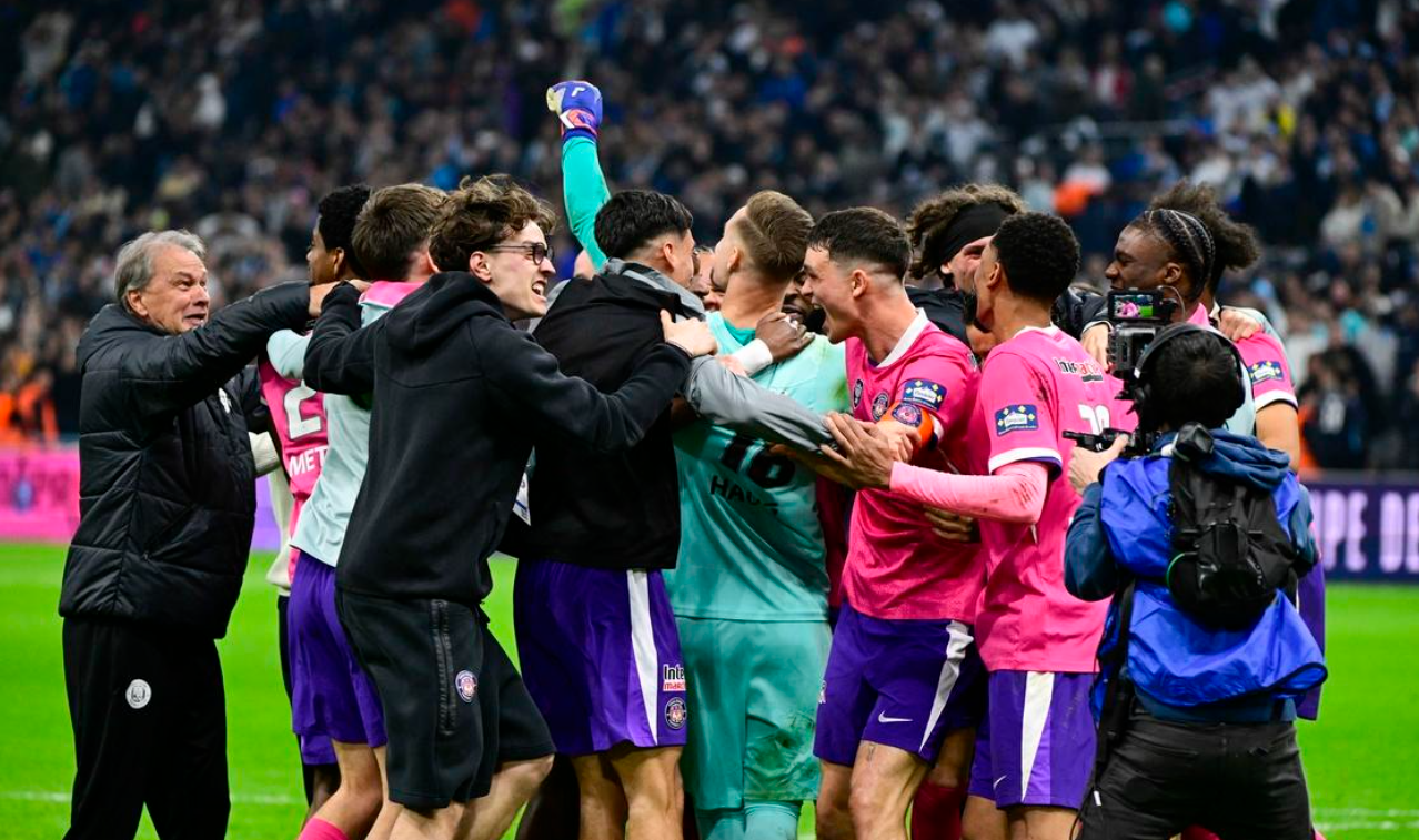 Yabo-5-6！1-2！疯狂一夜，马赛爆冷出局，曼联被绝杀，皇家社会进决赛