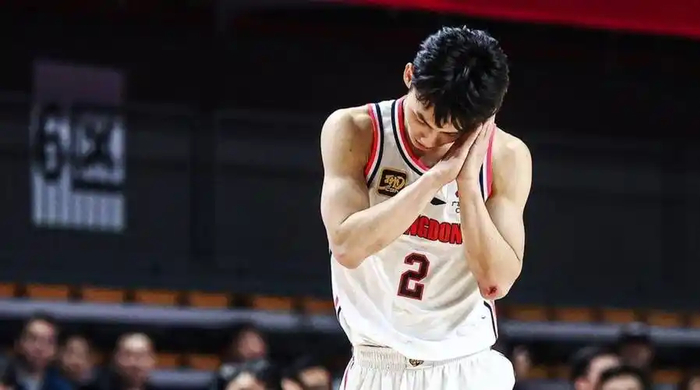 Yabo-申请交易，徐杰离队？2换1，广东交易曝光，27岁，211，顶薪中锋|沈梓捷|广东男篮|杜锋|胡明轩|杜润旺_新浪体育_新浪新闻